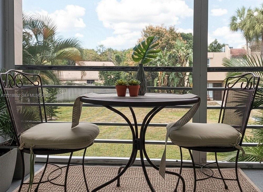 Live Oak Condominiums - Residential Lease