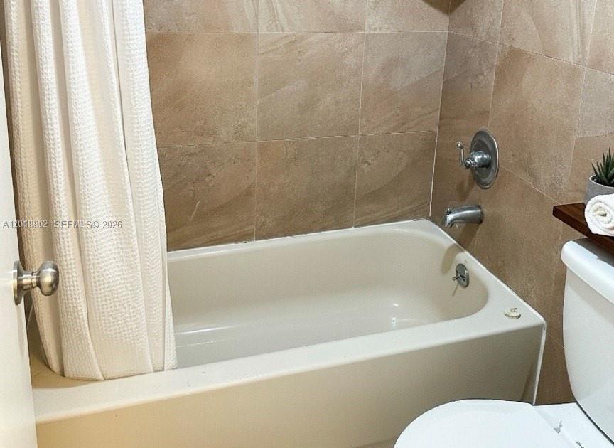 Live Oak Condominiums - Residential Lease