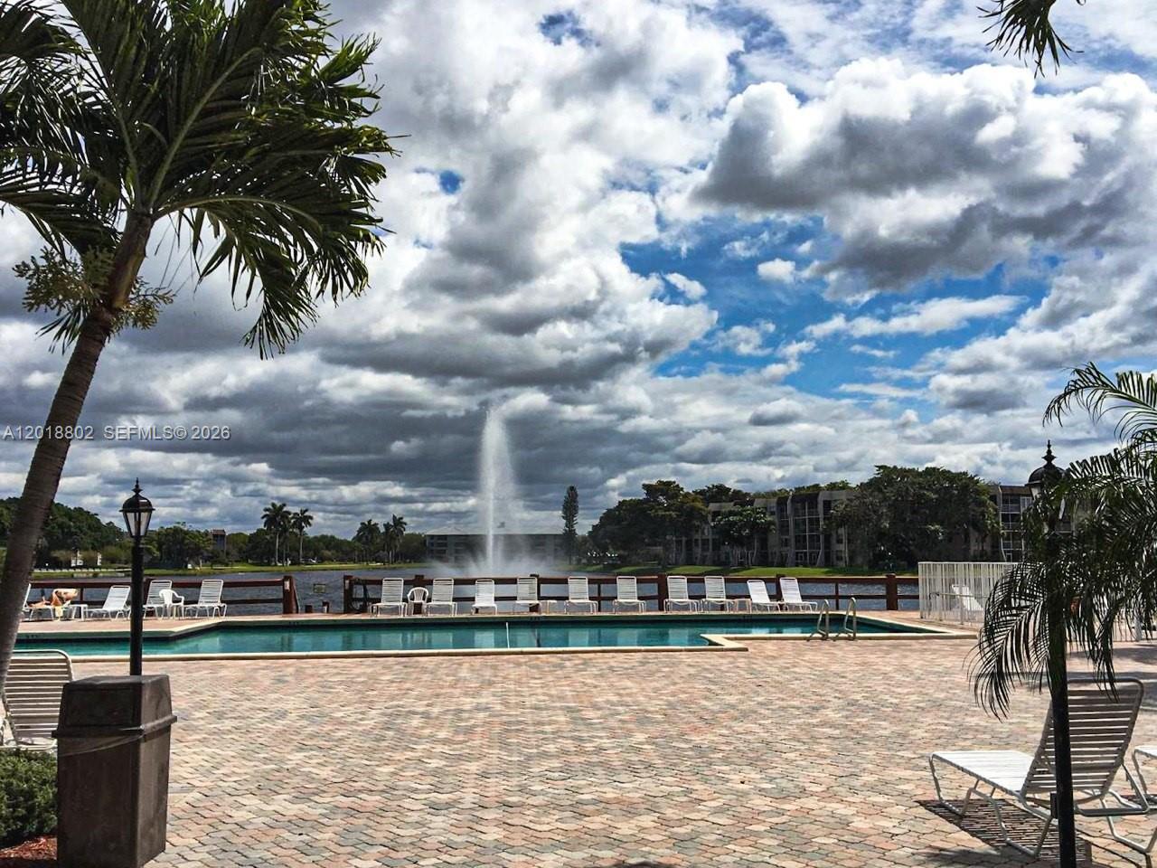 Live Oak Condominiums - Residential Lease