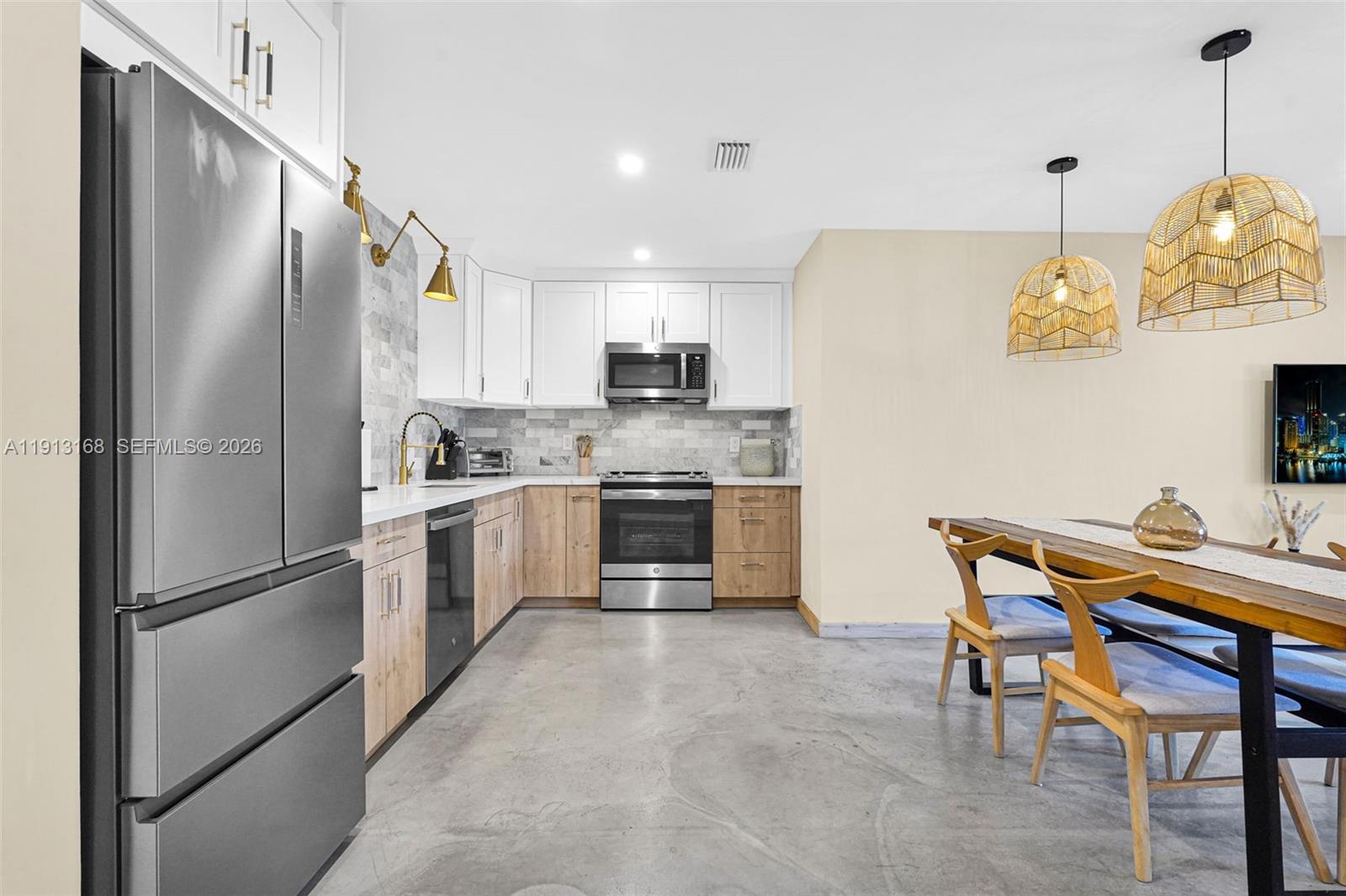 ANDERSON VILLAS - Residential