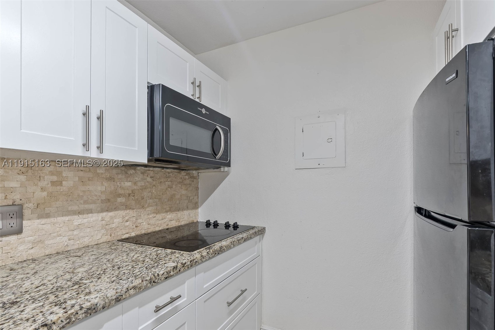 SPANISH TRACE CONDO PH II - Residential