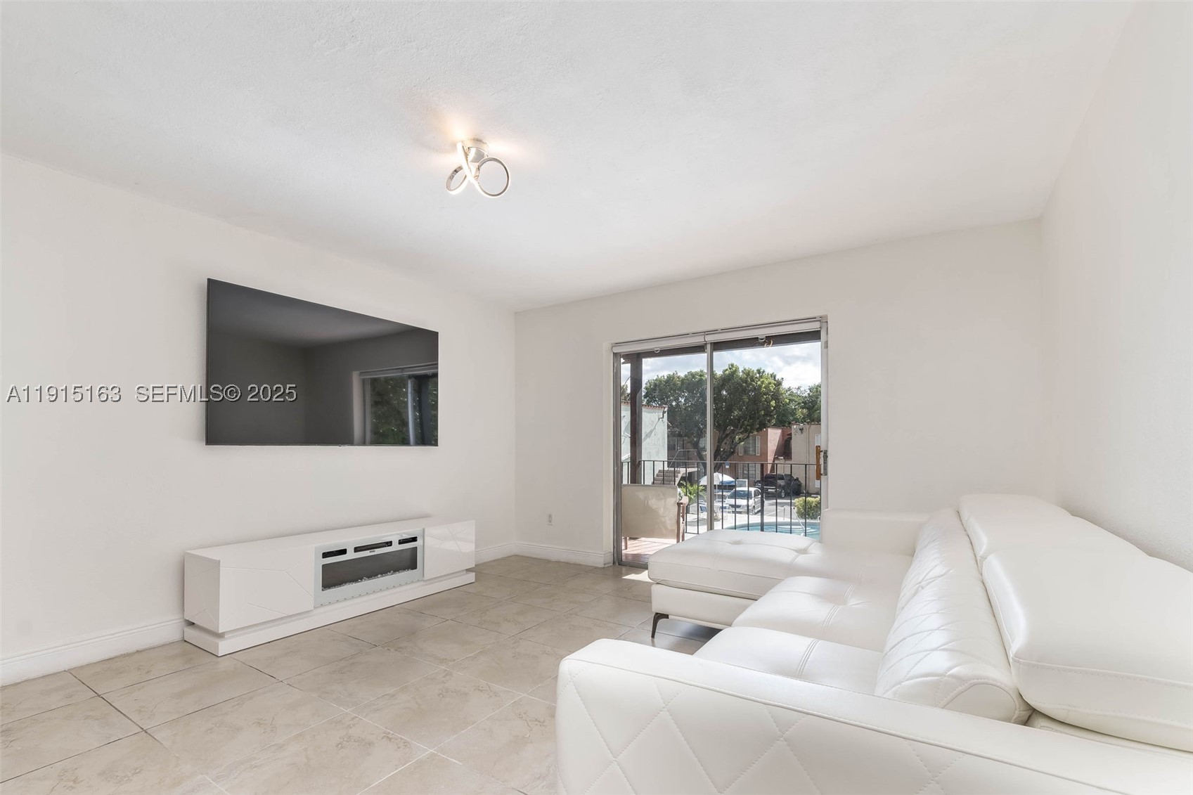 Welcome to the iconic Spanish Trace community! Step into this beautifully updated & large 2-bedroom residence, featuring a covered balcony overlooking the pool area—perfect for two chairs, morning coffee, and quiet relaxation. Inside, enjoy a spacious, open dining/living area that offers endless layout possibilities to suit your lifestyle. The renovated kitchen and remodeled bathrooms bring an elegant feel, while the nearly floor-to-ceiling bedroom windows fill the home with natural Florida sunshine. This Spanish-style community exudes charm—you’ll feel like you’re living in Coral Gables. Located right on Kendall Drive, you’re just moments from Publix, Miami Dade College, restaurants, shops, and more. The community features gated and guarded entry with 24/7 security patrol, three pools, tennis courts, an iconic, grand clubhouse with fitness center, assigned parking, and plenty of guest parking. The association has reserves, and there are no special assessments at this time. The unit can be rented immediately, making it an excellent opportunity for investors.
EASY TO SHOW!