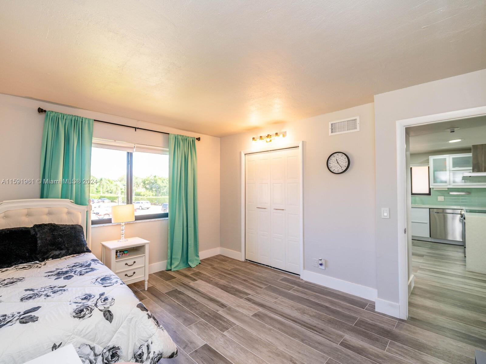 RACQUET CLUB APTS AT BONA - Residential Lease