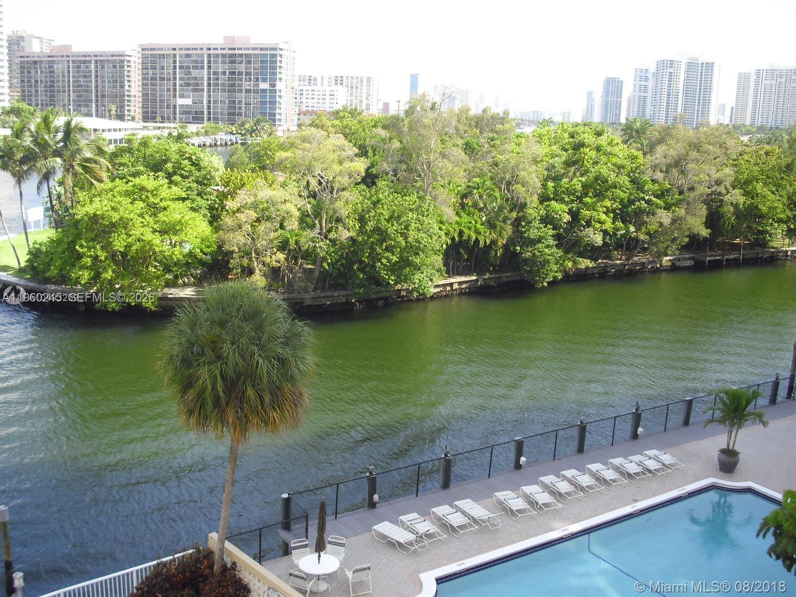 DORSEY ARMS CONDO - Residential