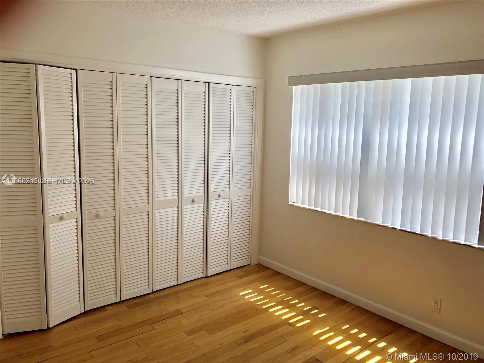 DORSEY ARMS CONDO - Residential