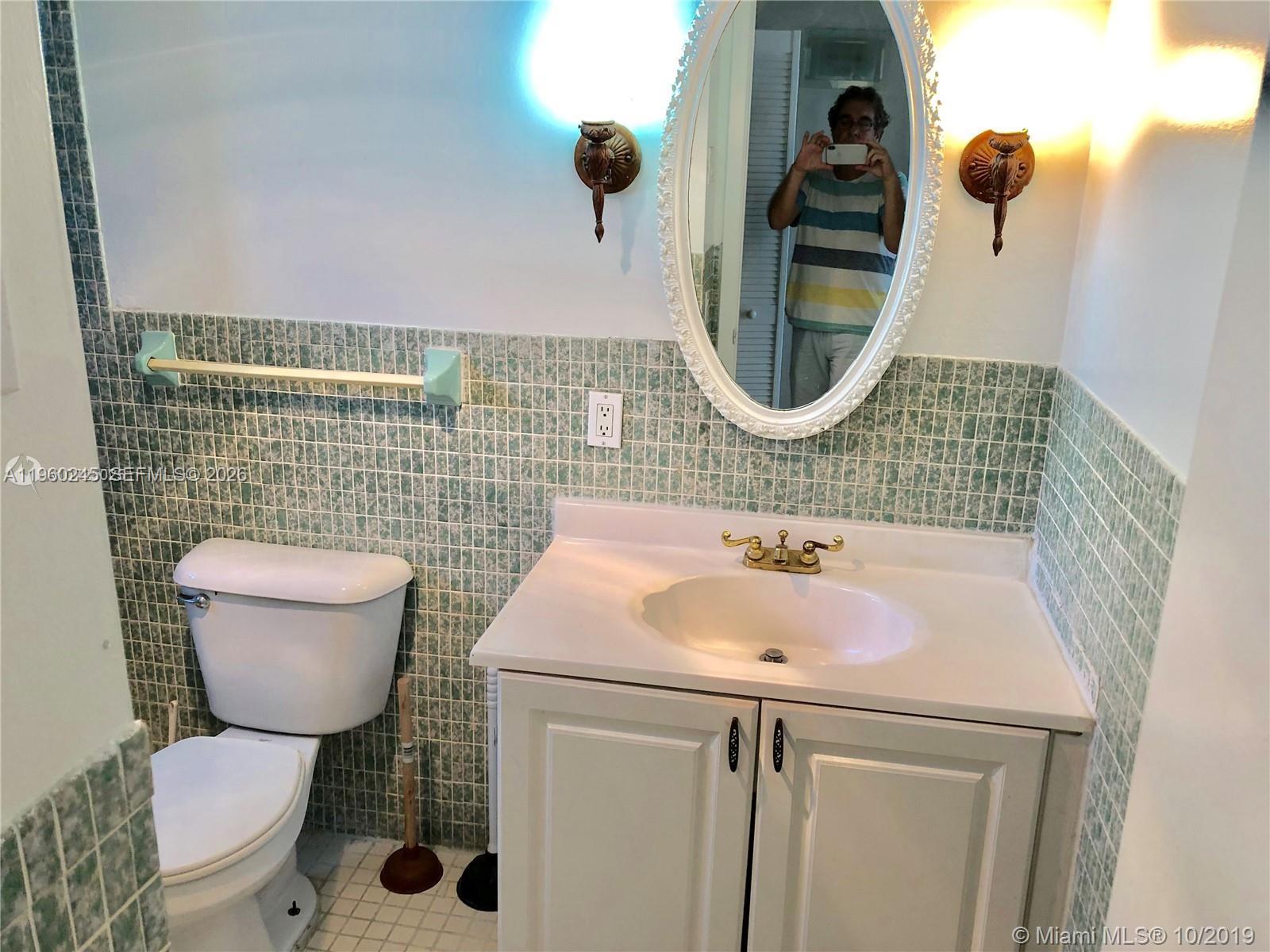 DORSEY ARMS CONDO - Residential