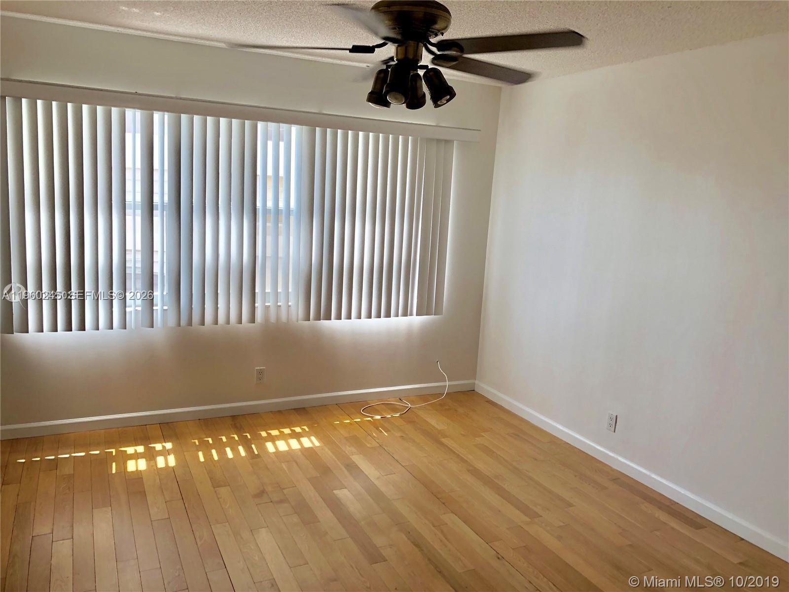 DORSEY ARMS CONDO - Residential