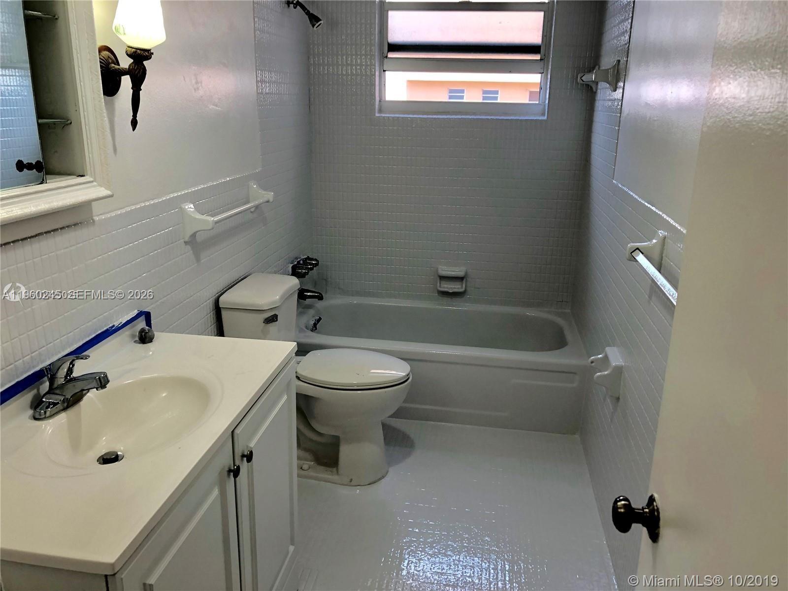 DORSEY ARMS CONDO - Residential