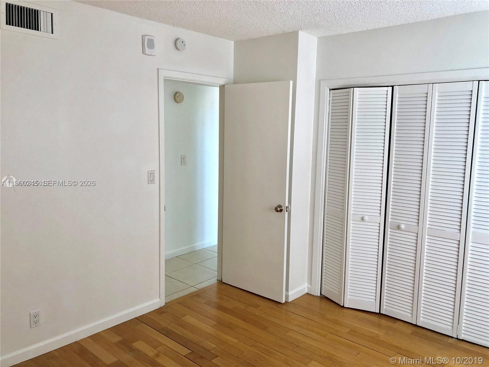 DORSEY ARMS CONDO - Residential