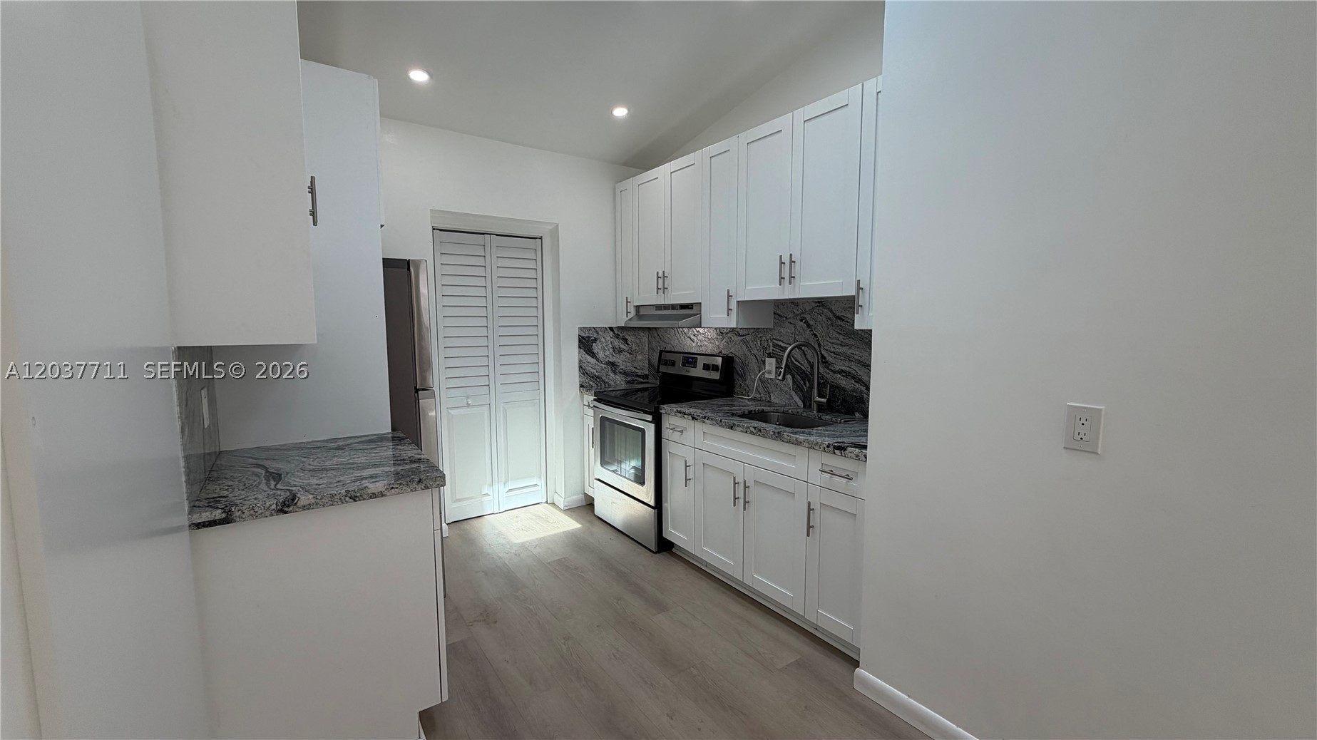 NORTH RIDGE - Residential
