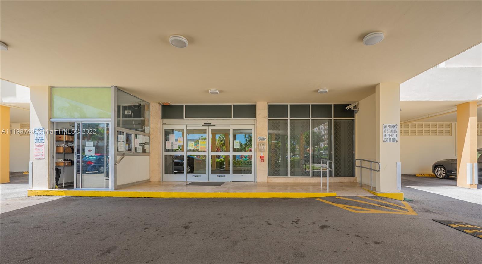 PLAZA TOWERS NORTH CONDO - Residential Lease