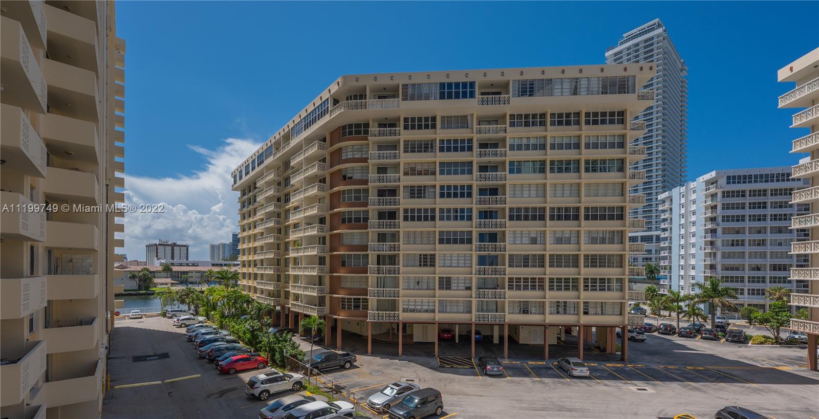 PLAZA TOWERS NORTH CONDO - Residential Lease