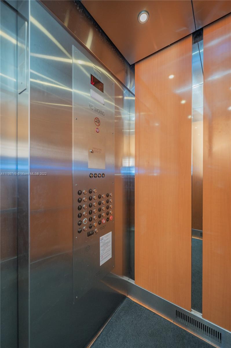 PLAZA TOWERS NORTH CONDO - Residential Lease