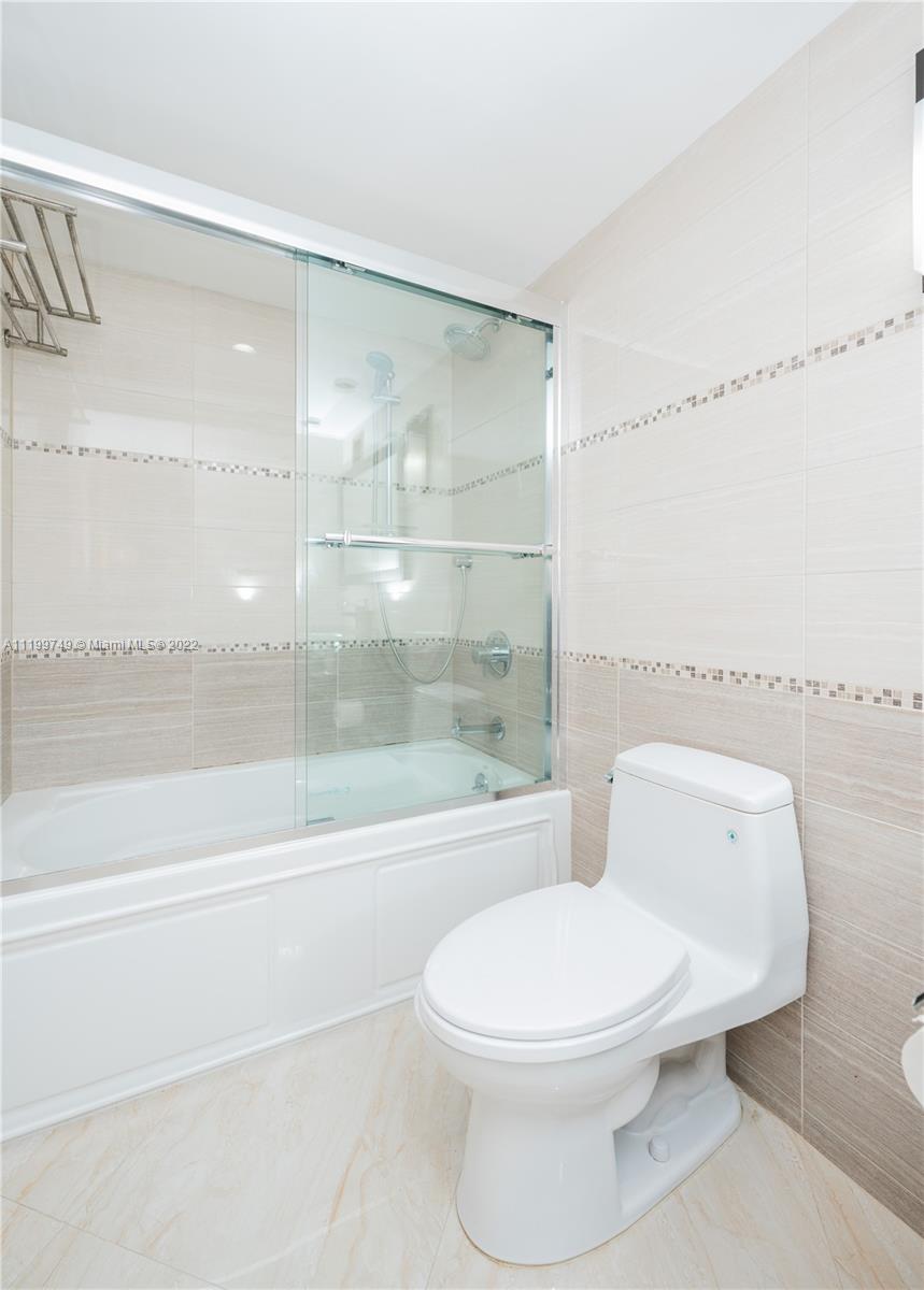 PLAZA TOWERS NORTH CONDO - Residential Lease