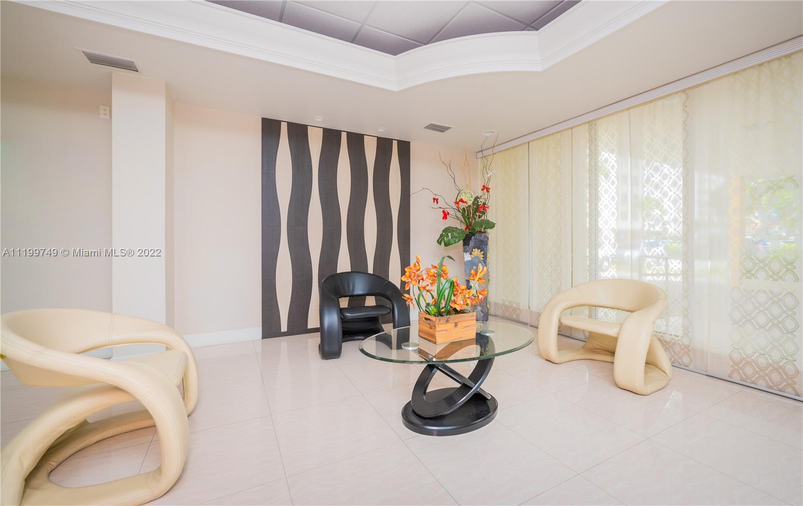 PLAZA TOWERS NORTH CONDO - Residential Lease