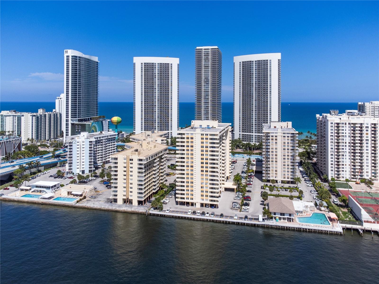 PLAZA TOWERS NORTH CONDO - Residential Lease