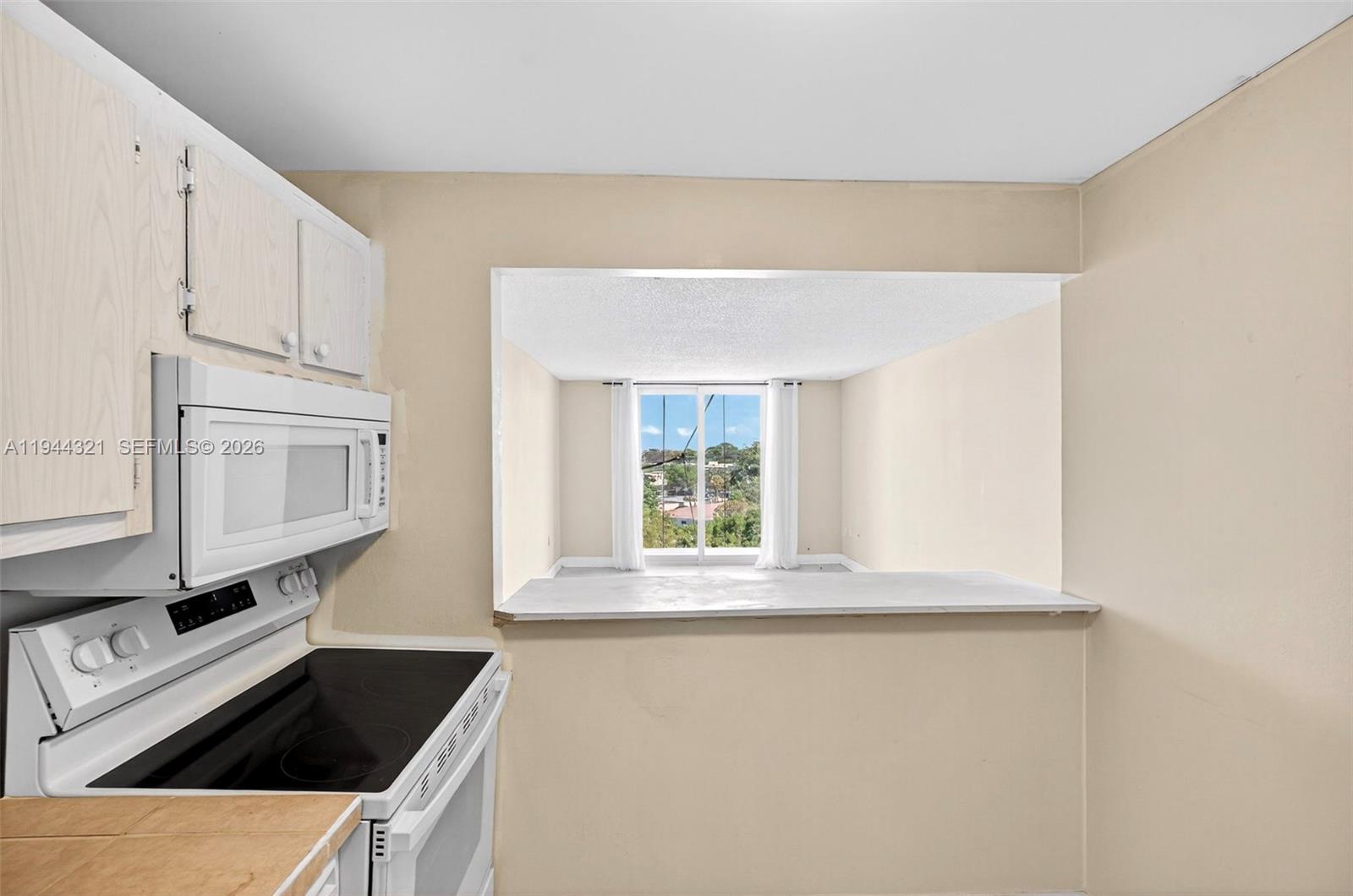 Woodside Apartments - Residential