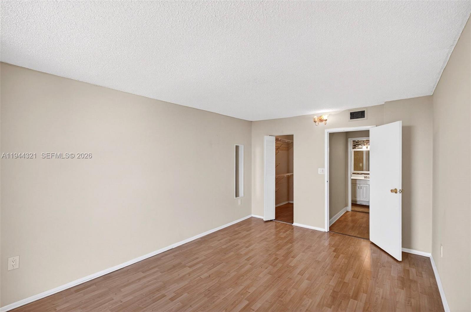 Woodside Apartments - Residential