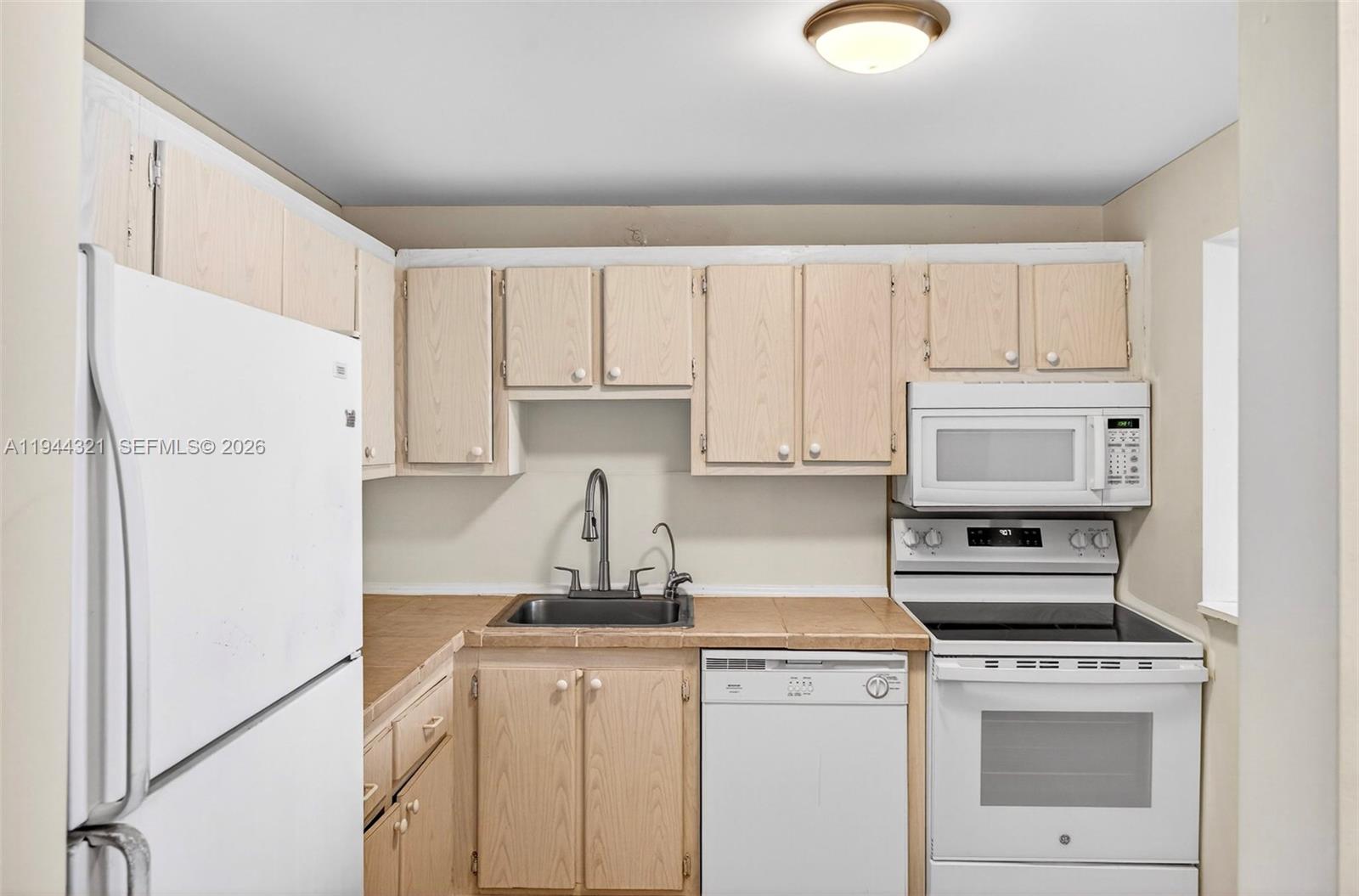 Woodside Apartments - Residential
