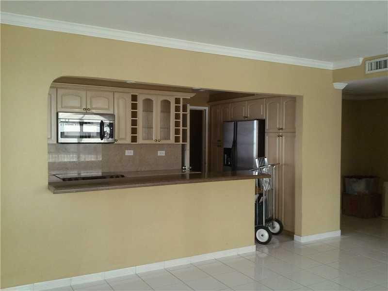 BRICKELL BAY TOWER CONDO - Residential Lease