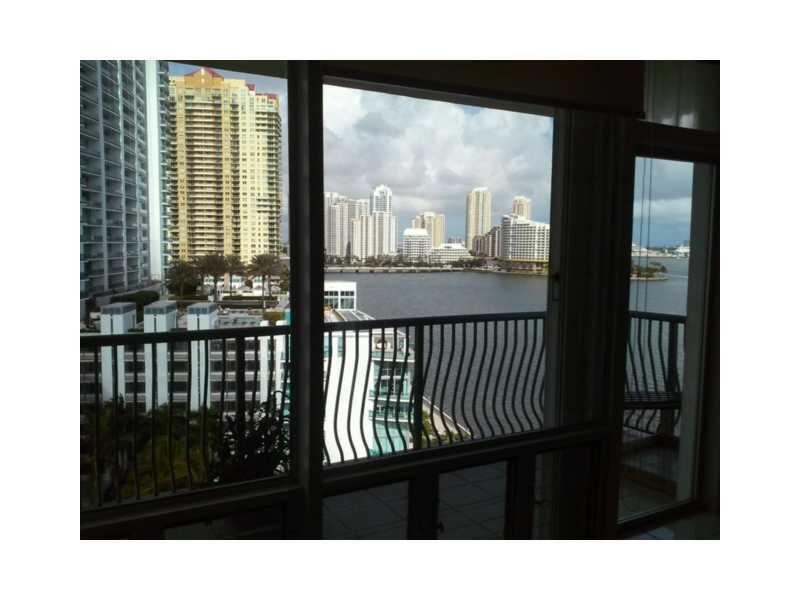 BRICKELL BAY TOWER CONDO - Residential Lease