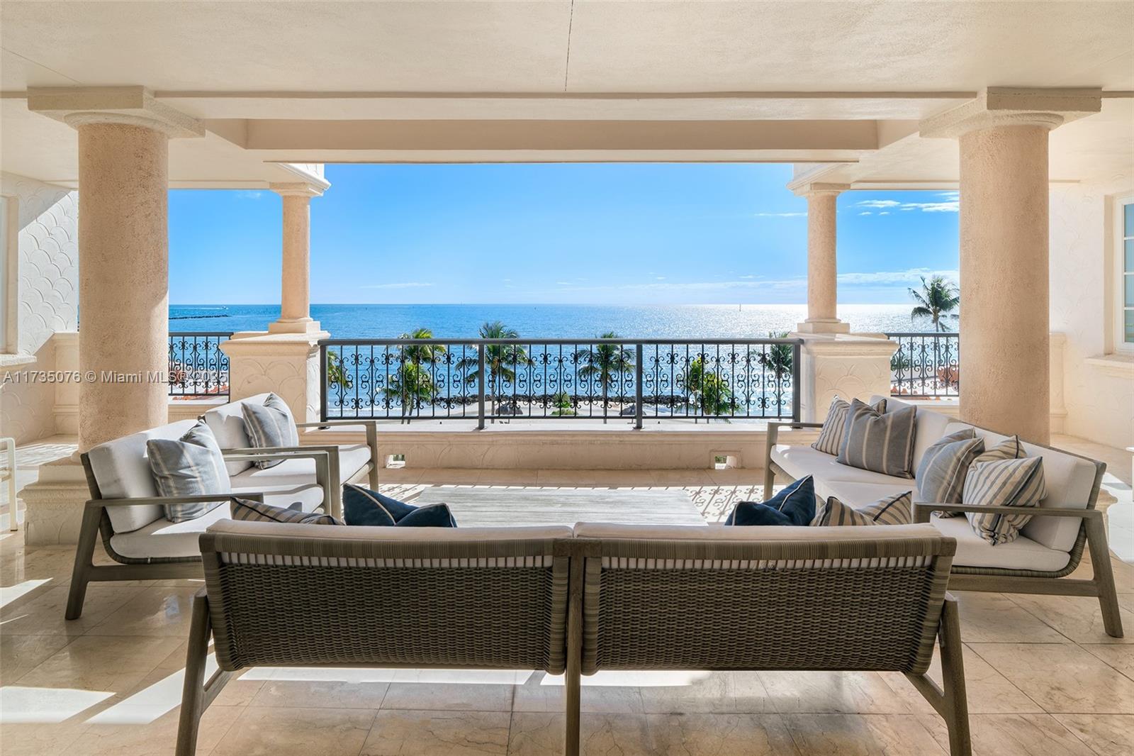 FISHER ISLAND - Residential