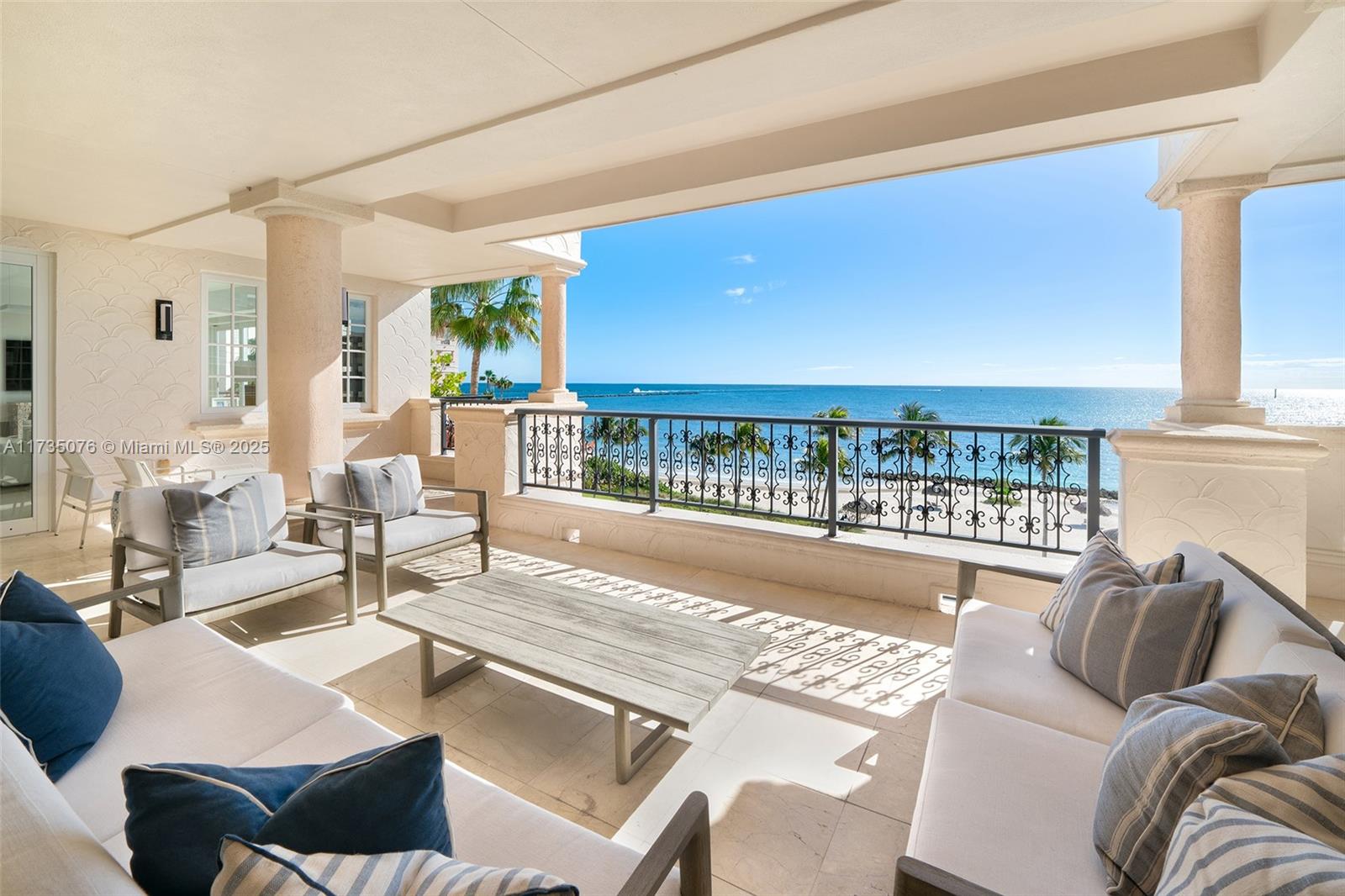 FISHER ISLAND - Residential