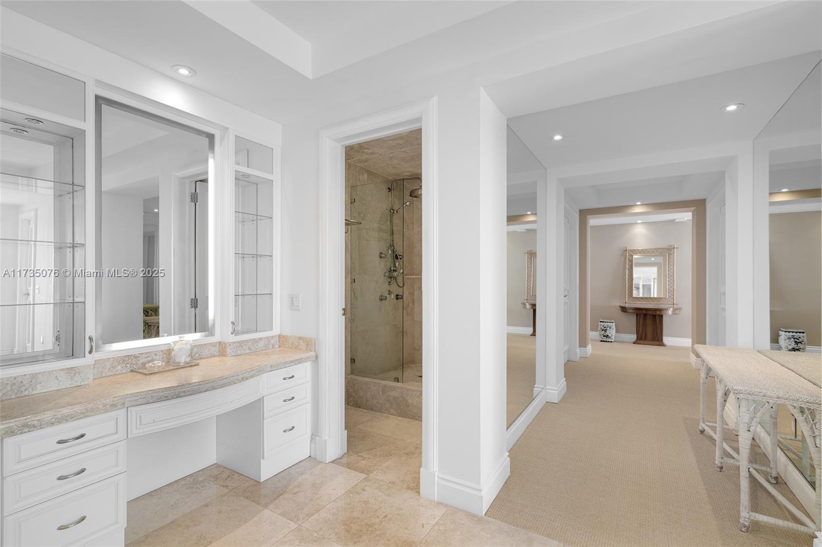 FISHER ISLAND - Residential