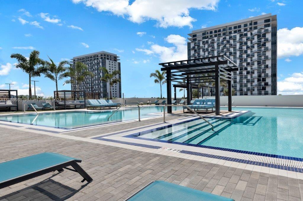 5350 PARK CONDO - Residential