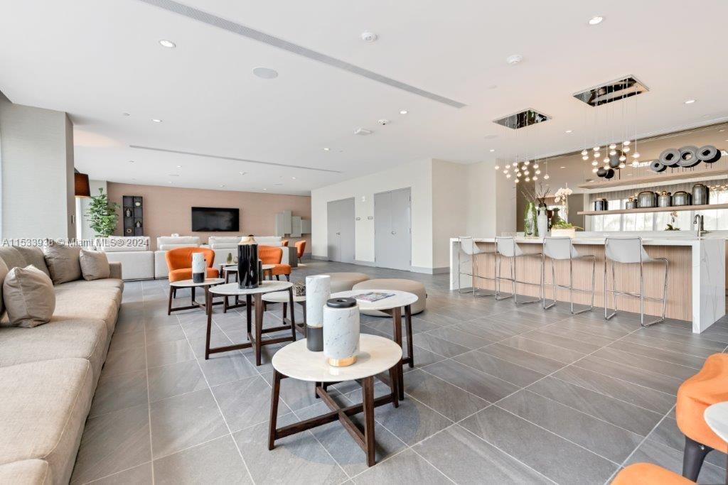 5350 PARK CONDO - Residential