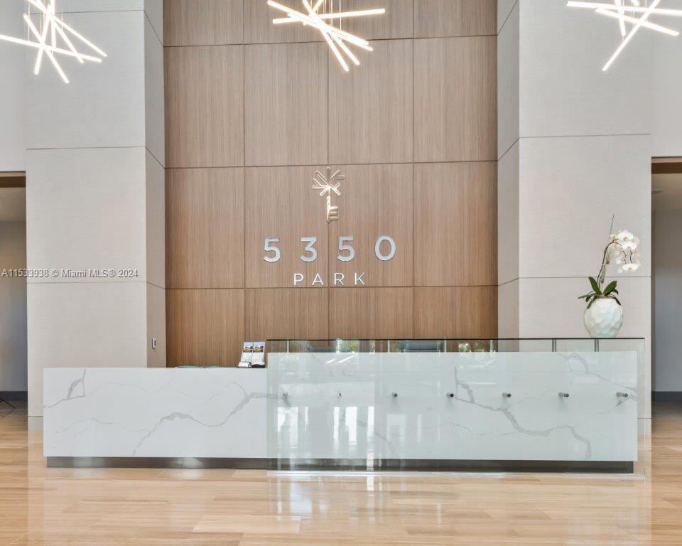 5350 PARK CONDO - Residential
