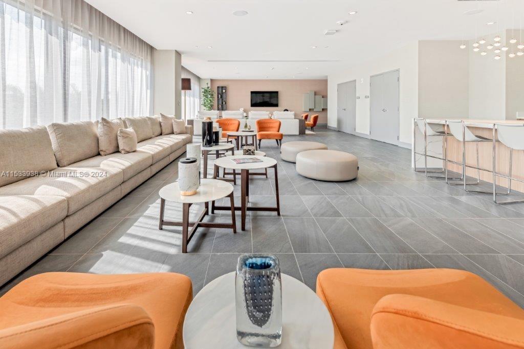 5350 PARK CONDO - Residential