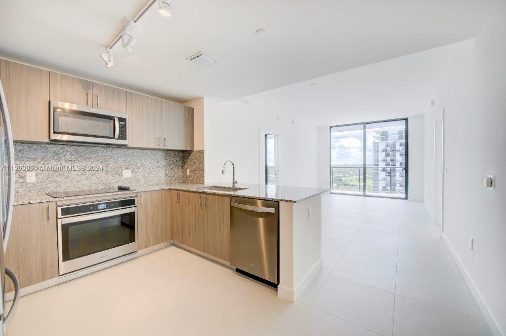 5350 PARK CONDO - Residential