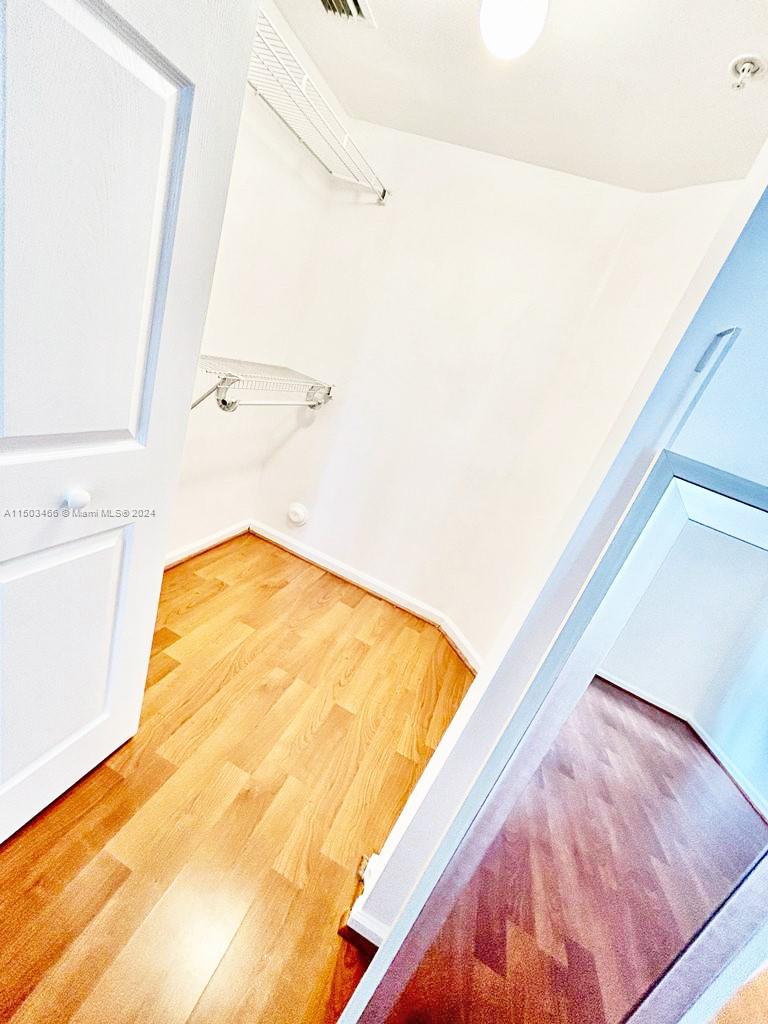 PORTO BELLAGIO CONDO - Residential Lease