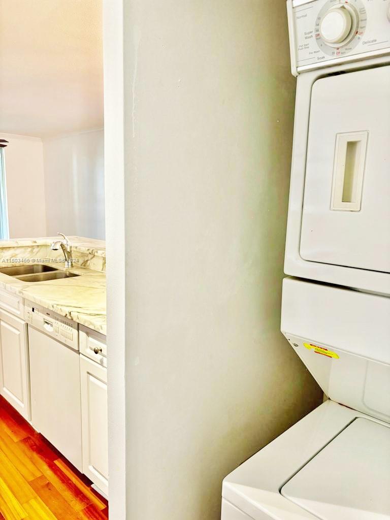 PORTO BELLAGIO CONDO - Residential Lease
