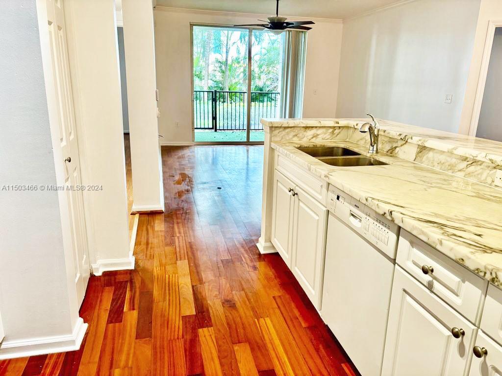 PORTO BELLAGIO CONDO - Residential Lease