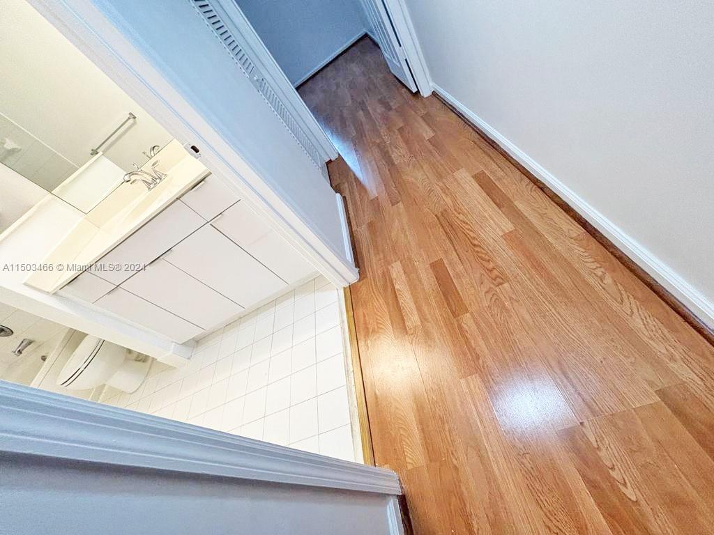 PORTO BELLAGIO CONDO - Residential Lease