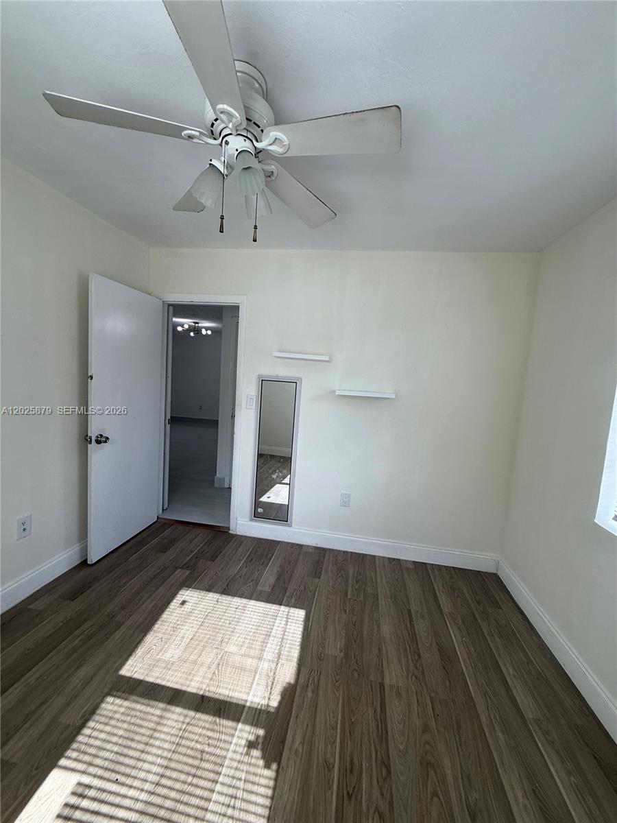 LAUDERDALE MANOR HOMESITE - Residential Lease