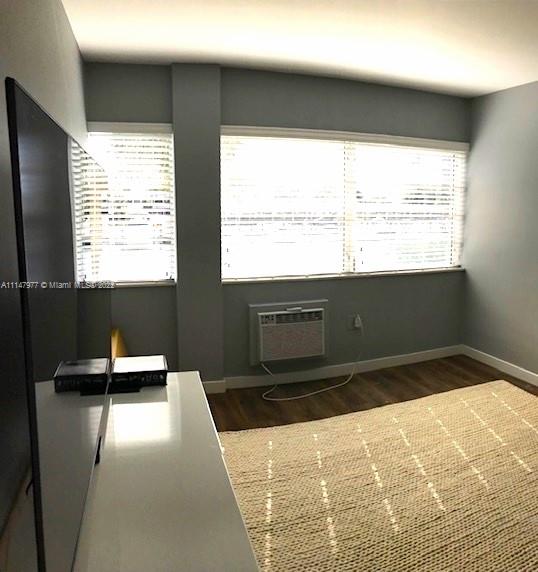 KINGS POINT IMPERIAL COND - Residential Lease