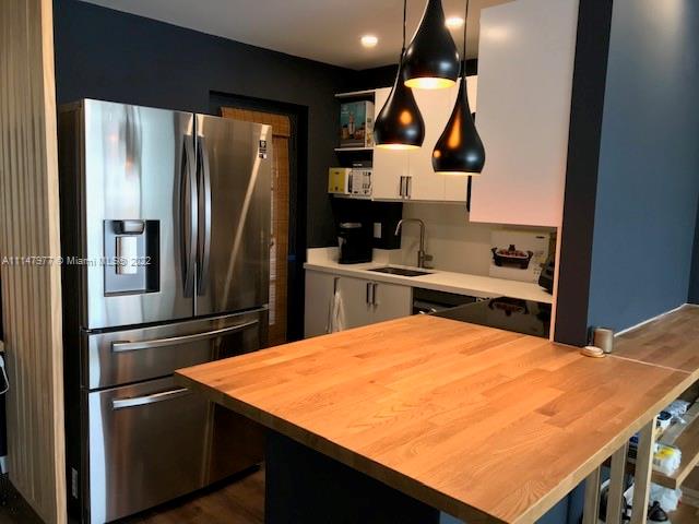 KINGS POINT IMPERIAL COND - Residential Lease