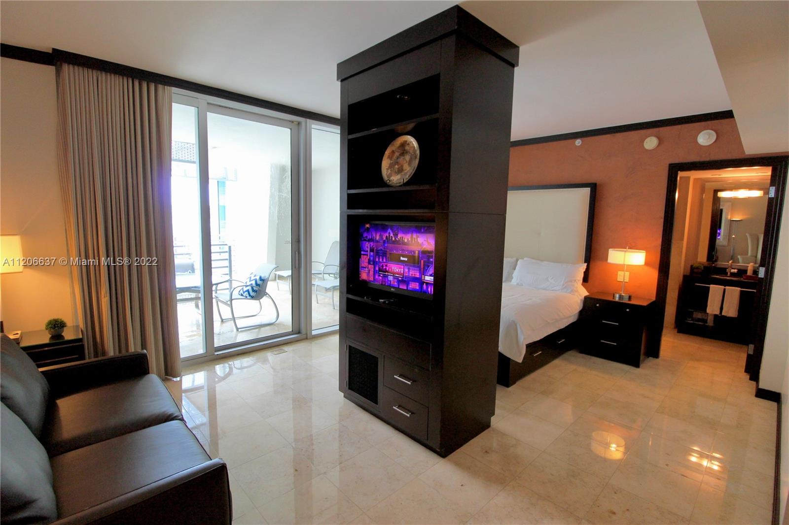 DE SOLEIL S BCH RESIDENTI - Residential