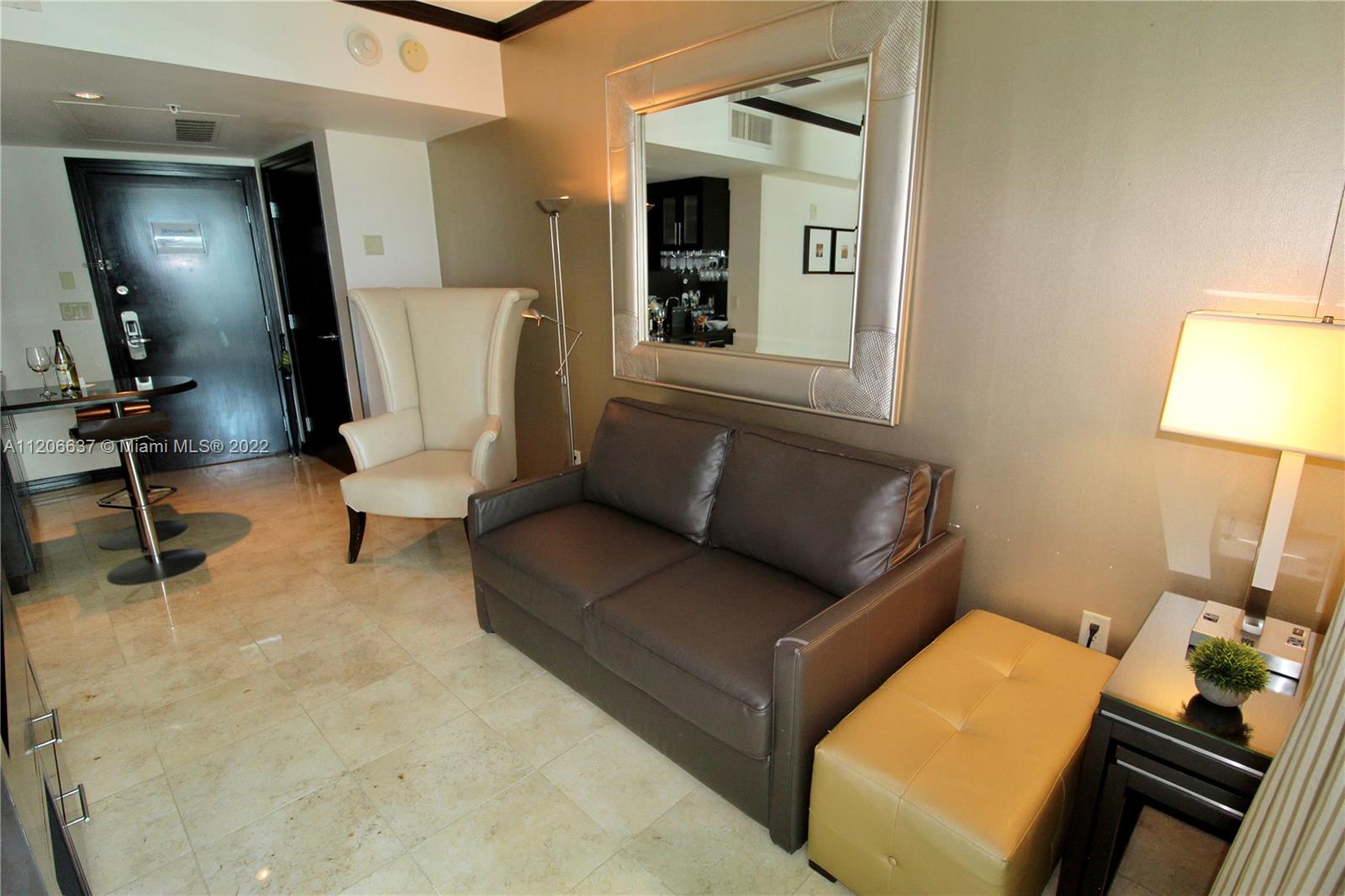 DE SOLEIL S BCH RESIDENTI - Residential