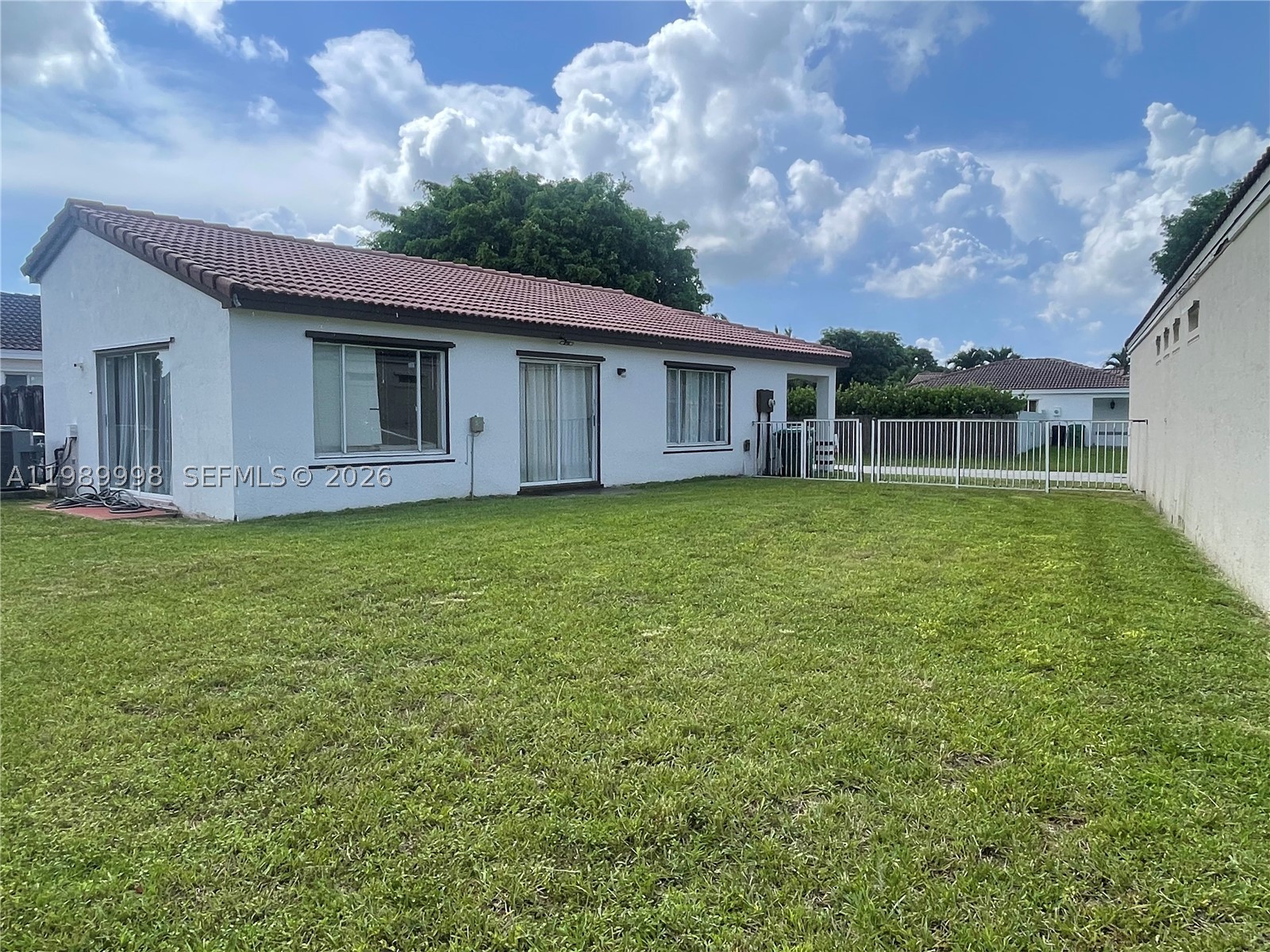 WEITZER SERENA LAKES WEST - Residential