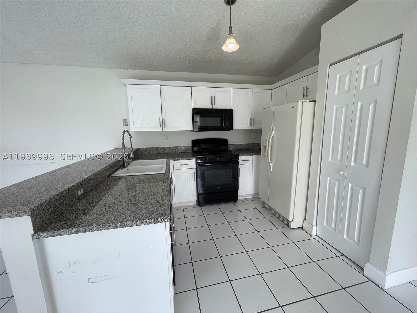 WEITZER SERENA LAKES WEST - Residential