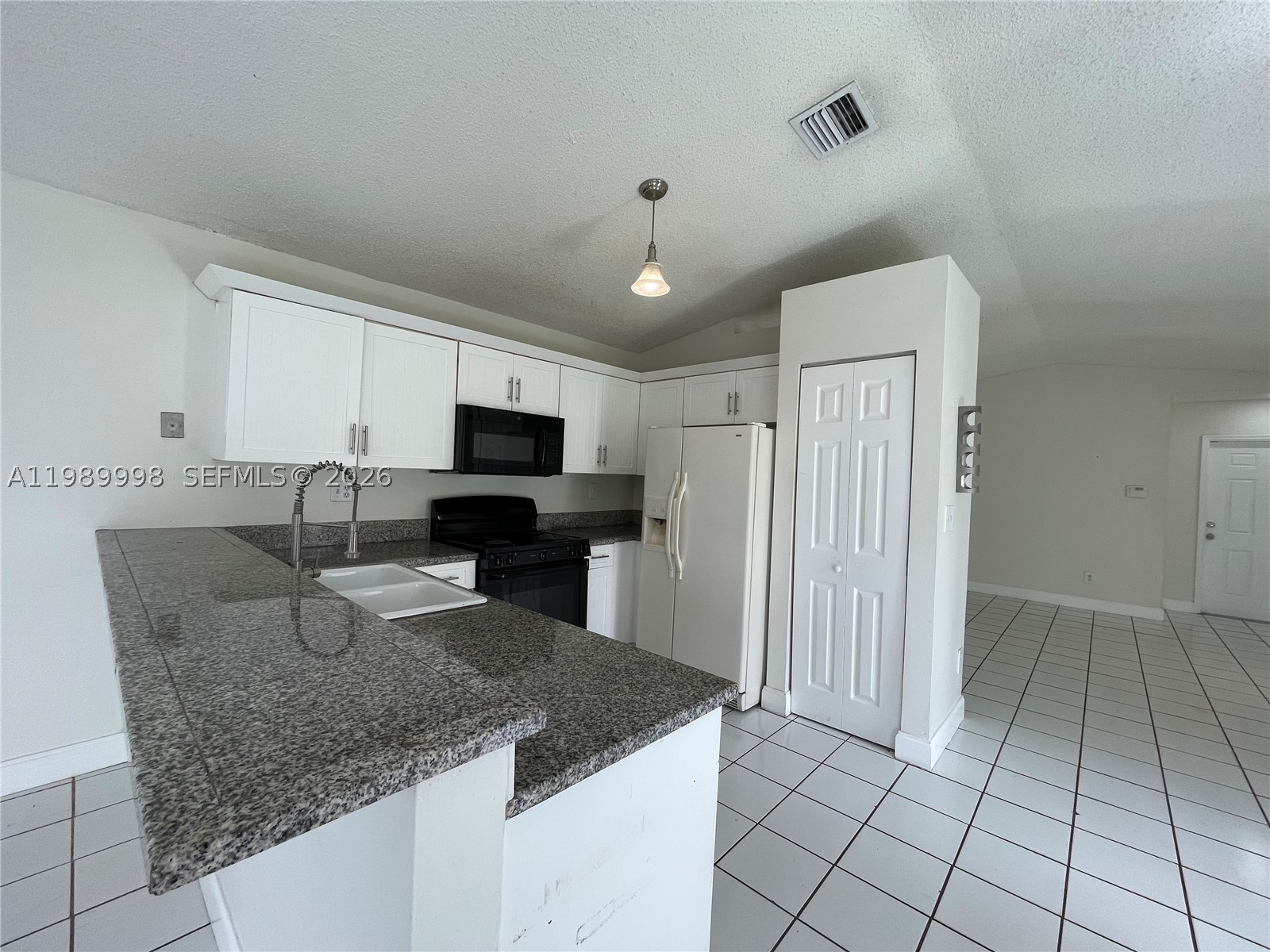 WEITZER SERENA LAKES WEST - Residential