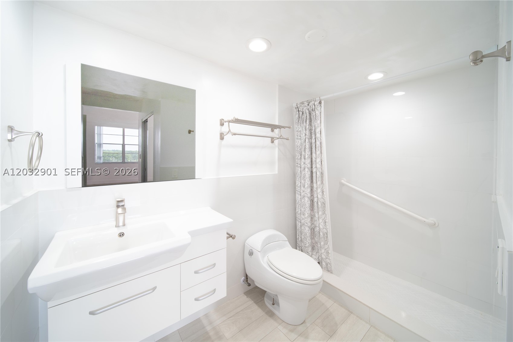 VILLAGE AT THE FALLS COND - Residential Lease