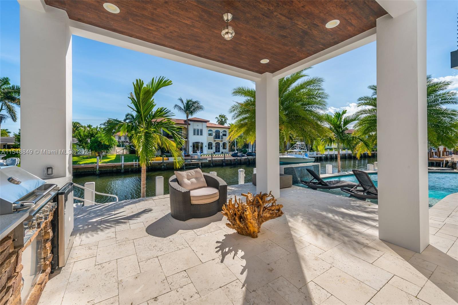 CORAL KEY VILLAS 2ND SEC - Residential