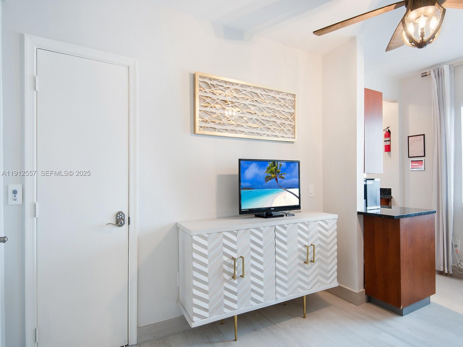 OCEAN WALK ON SOUTH BEACH - Residential