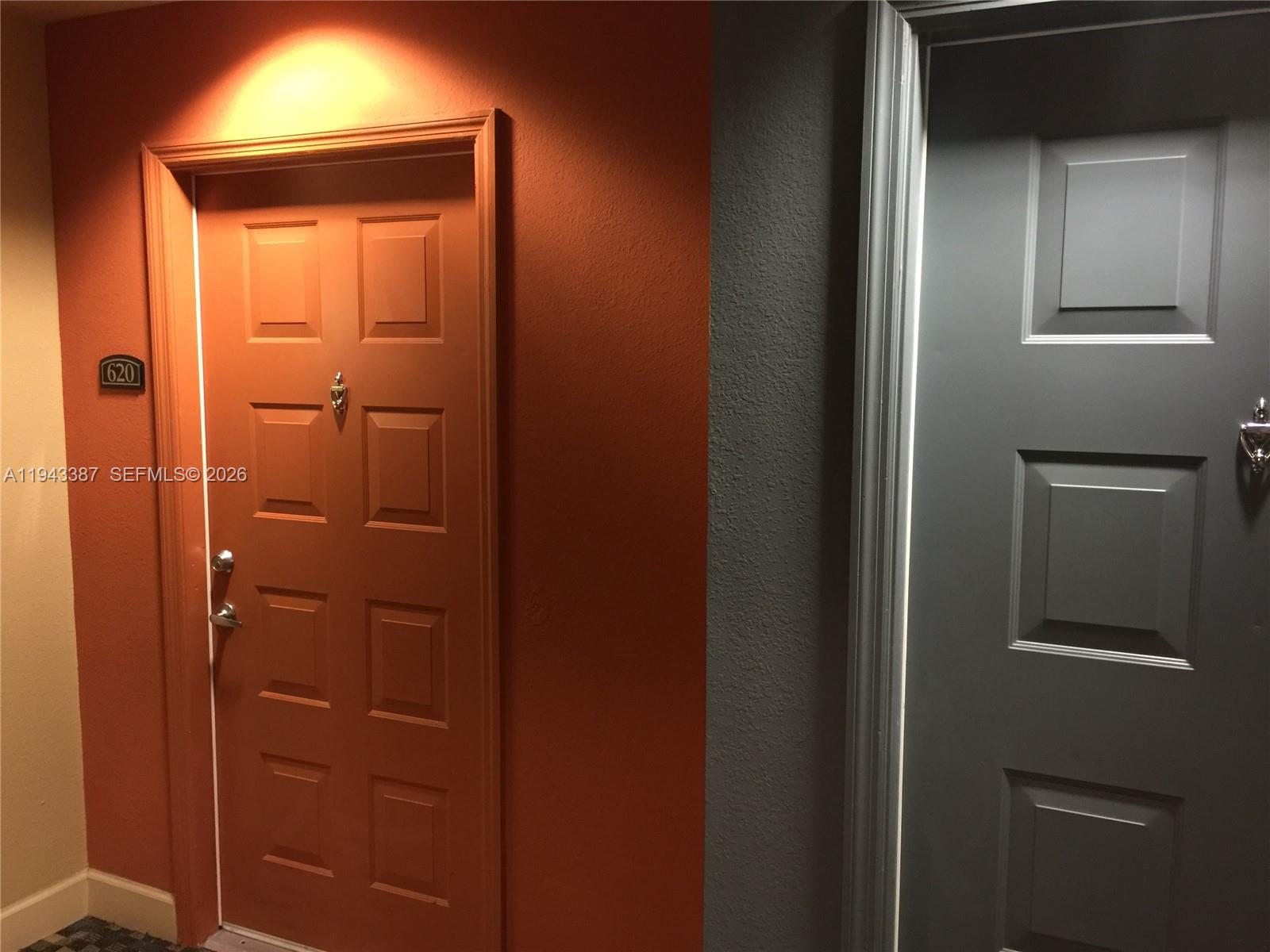 VALENCIA CONDO - Residential