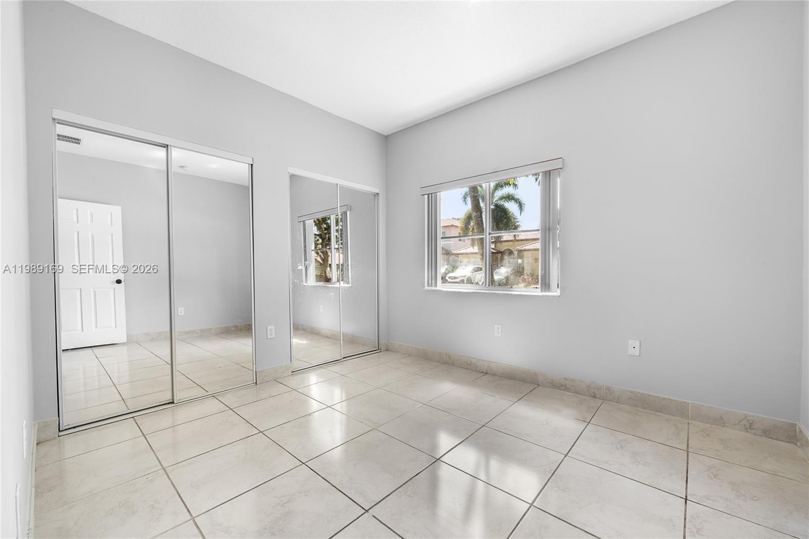 SILVER PALM HOMES - Residential Lease